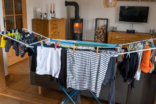 Qué hacer para que la ropa no tenga olor a humedad en días de lluvia o frío.