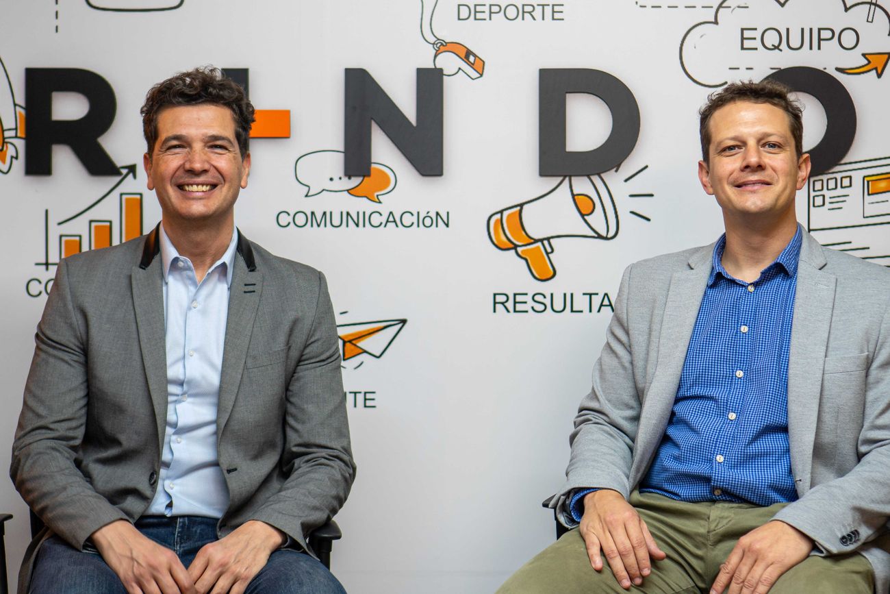 César y Germán Bernhardt, socios de Rindo, aseguran que la IA y las nuevas tecnologías digitales requieren de una adaptación de la mentalidad. (Gentileza Rindo)