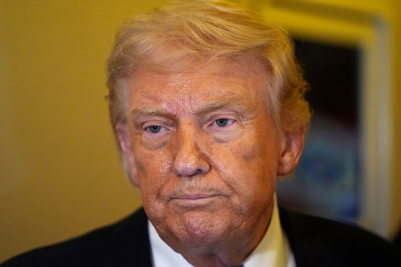 La Cámara de Representantes de EE.UU. votó para limitar el poder militar de Trump en la guerra con Irán. (Mark Schiefelbein / Archivo)