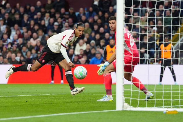 Aston Villa vs. Liverpool, por la Premier League.