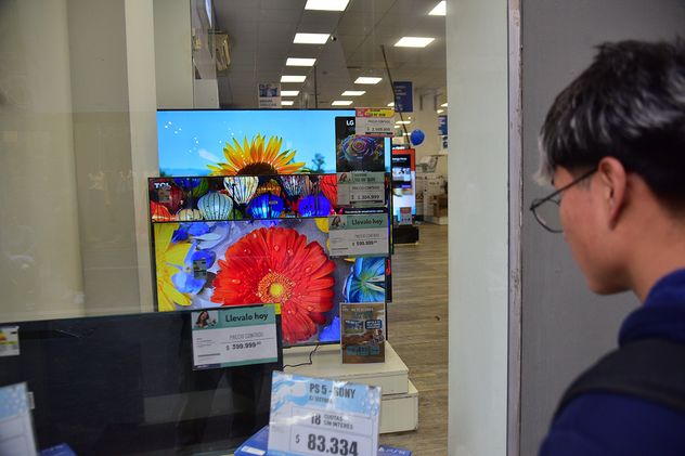 Oferta de televisores en los días previos al Mundial. 
