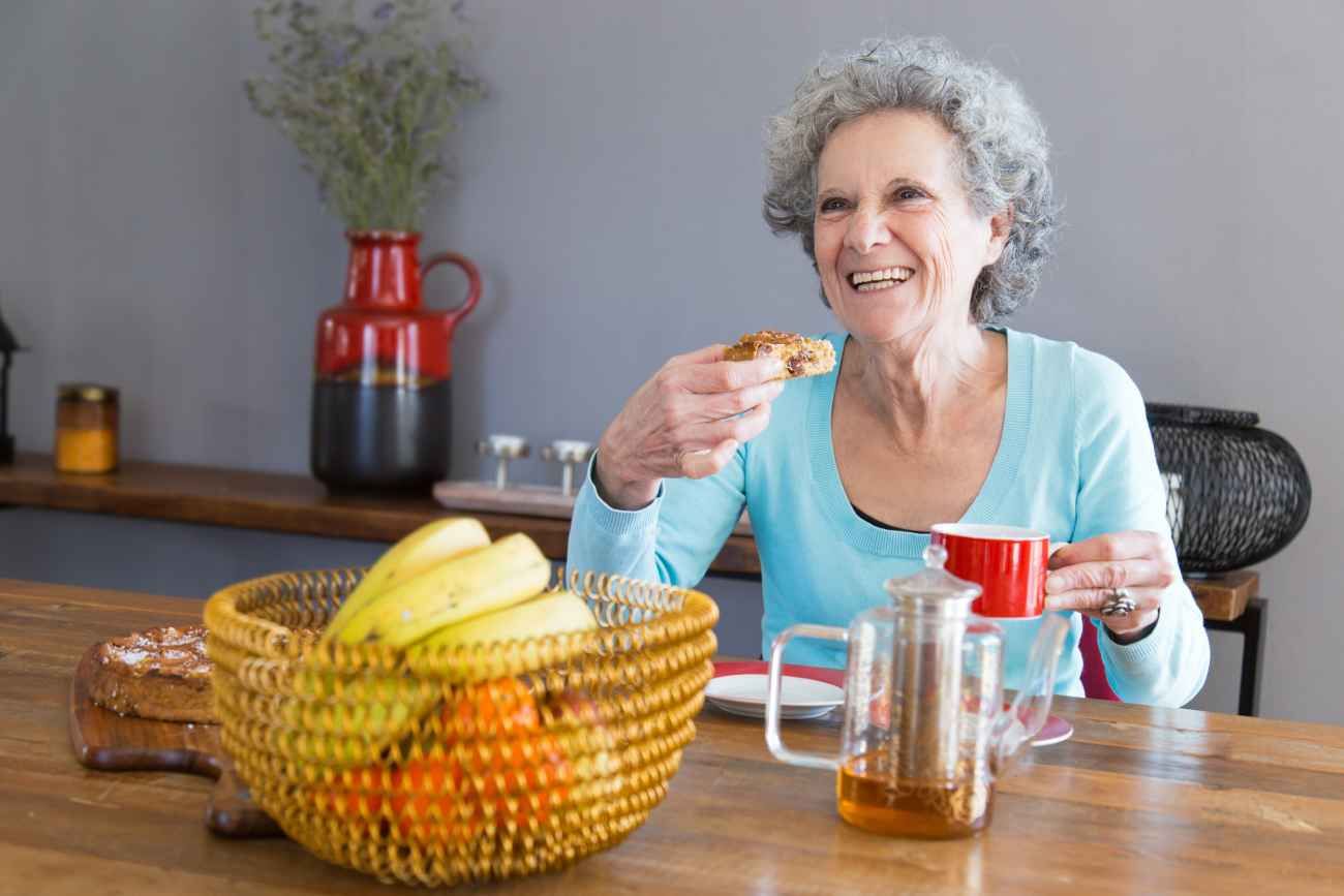 A partir de los 60, el equilibrio entre alimentación, descanso y movimiento se vuelve clave para sostener la salud.