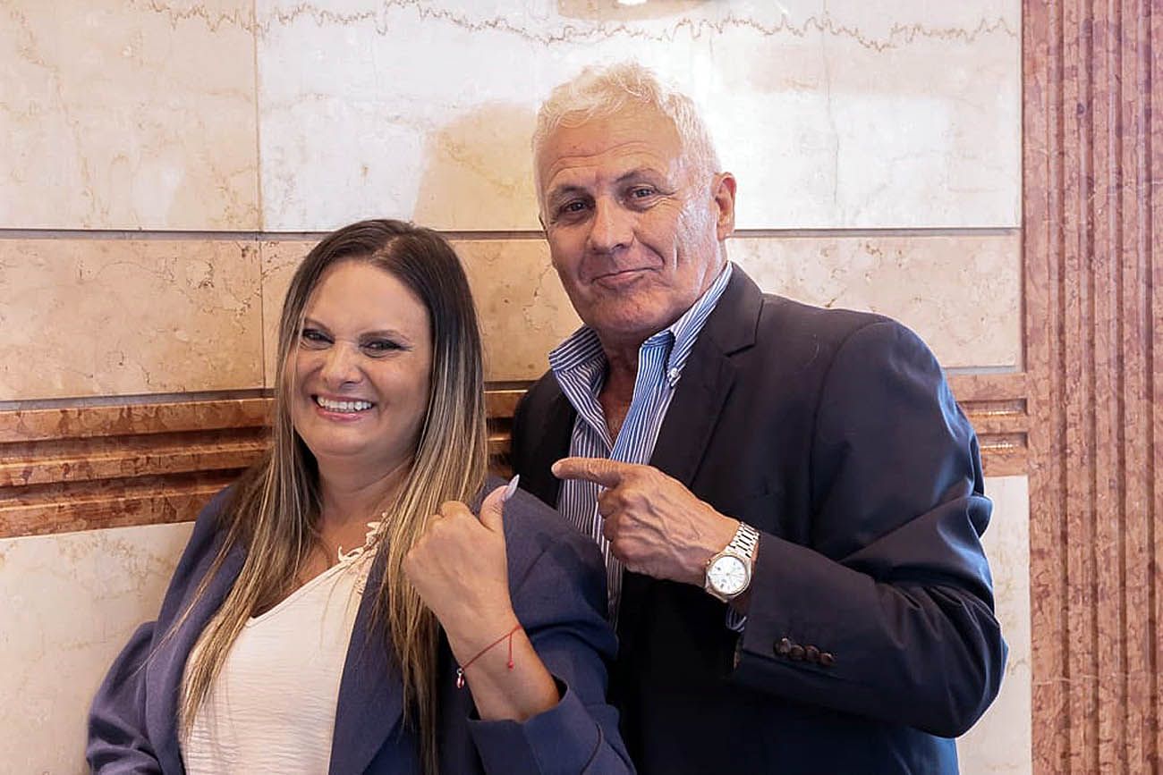 Autores; Karina Vallori junto a Edgardo Olivetti.