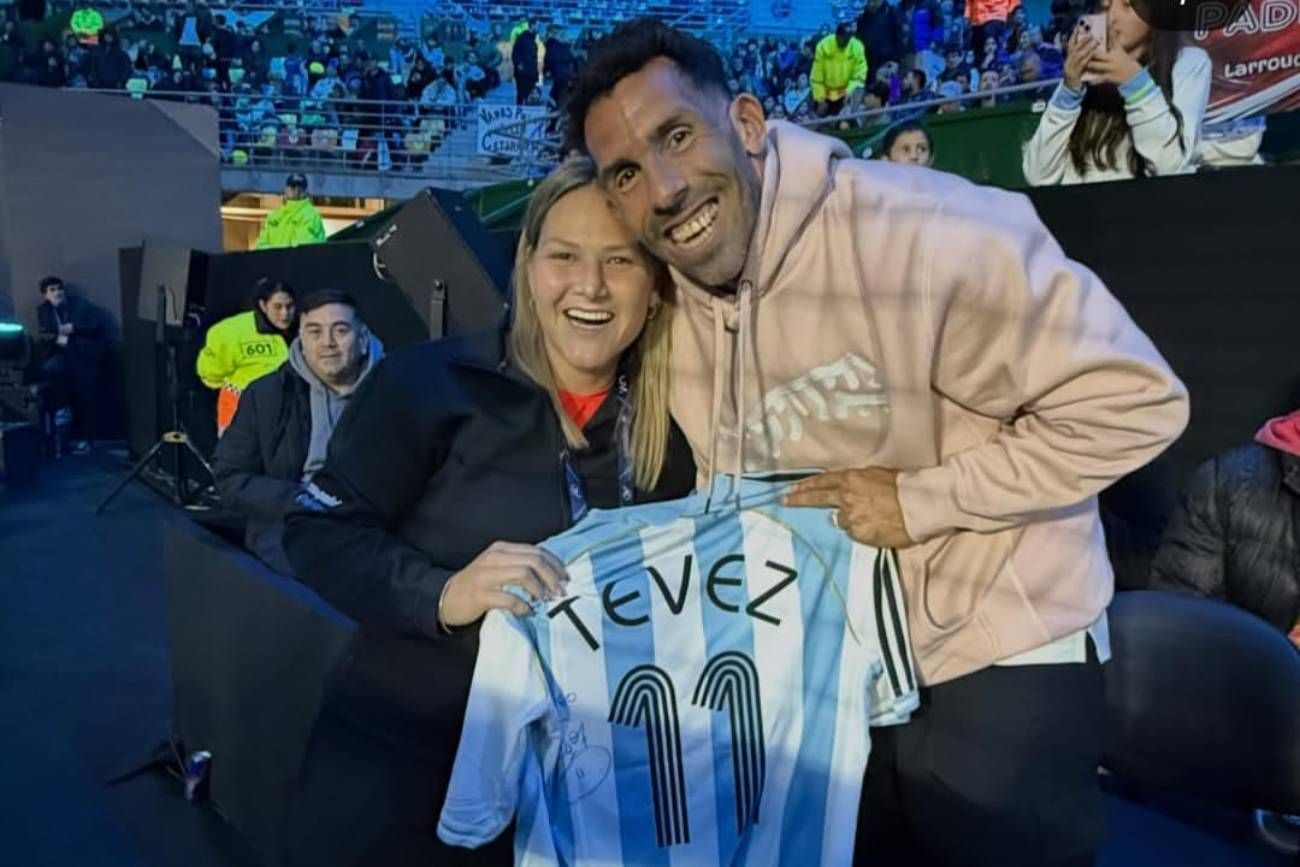 Carlos Tevez en el torneo de Padel de Buenos Aires.
