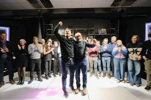 Gabriel Bornoroni y Luis Juez trabajan en Marcos Juárez para que La Libertad Avance festeje un triunfo en septiembre en esa ciudad. (La Voz  / Archivo)