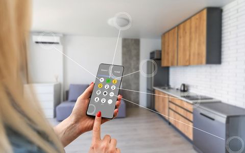 La tecnología ya no es un capricho, sino parte de la estructura de la vivienda que conviene pensar desde la configuración del plano original.