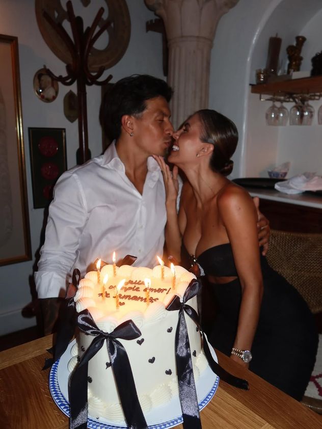 Lisandro Martínez y su esposa Muriel