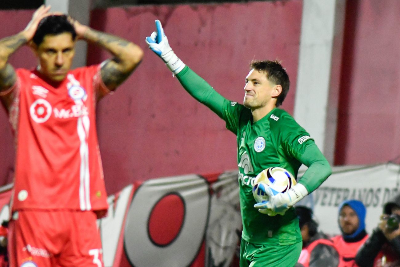 Belgrano le ganó a Argentinos en los penales y está en la final del Apertura.
