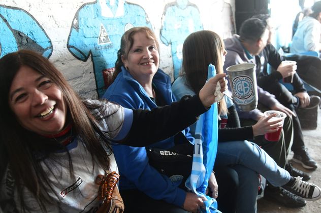 Casa de los Vilta. Cómo se vivió la semifinal de Belgrano en Córdoba.