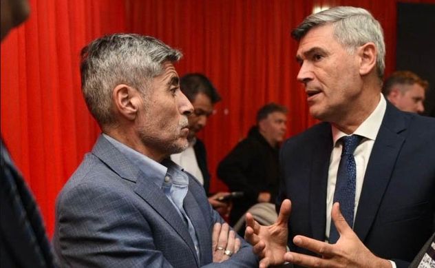 El ministro de Seguridad de la provincia de Córdoba, Juan Pablo Quinteros, junto al intendente de Córdoba, Daniel Passerini