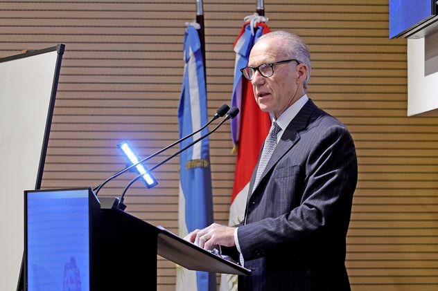 Escuchar a un integrante de la CSJN reflexionar sobre precedentes, institucionalidad y confianza en el Derecho es clave para una abogacía que necesita volver a pensarse como protagonista en la construcción democrática. 
