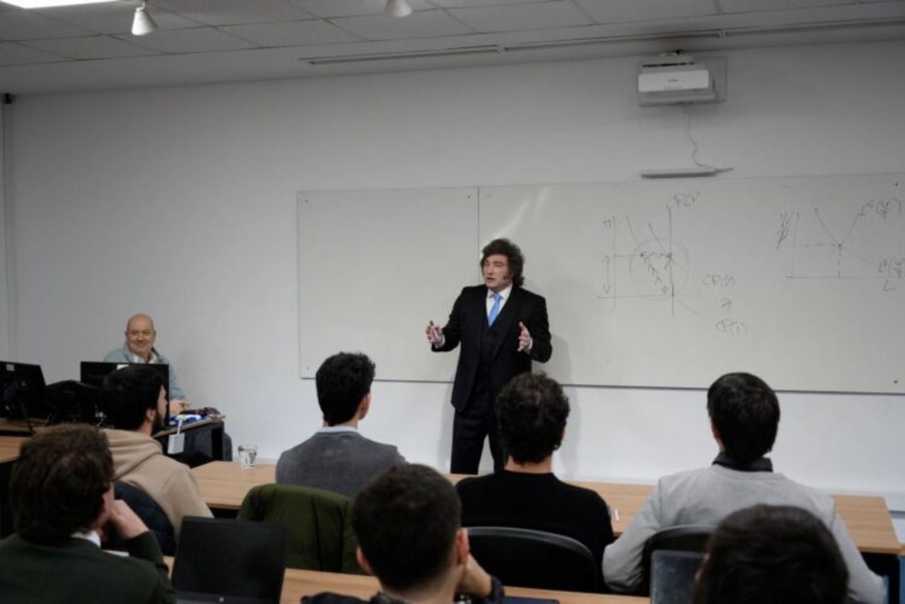 Javier Milei dio una clase de economía en la Universidad de San Andrés