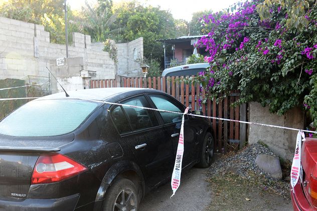 Un niño y una mujer murieron tras quemarse una casa en Saldán.