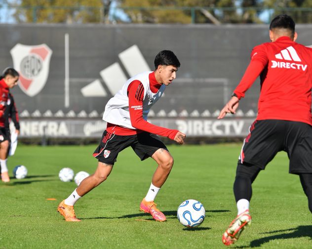River Plate volvió a las prácticas con la cabeza puesta en Bragantino y Belgrano.