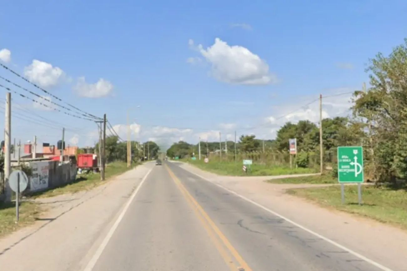 Siniestro fatal: un motociclista murió tras chocar de frente con un colectivo