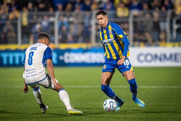Rosario Central vs. Universidad Central, por Copa Libertadores.