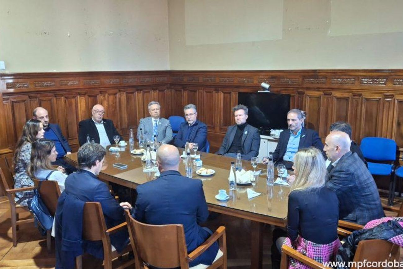 Reunión de altos mandos del MPF y del TSJ con funcionarios judiciales de Río Cuarto. 