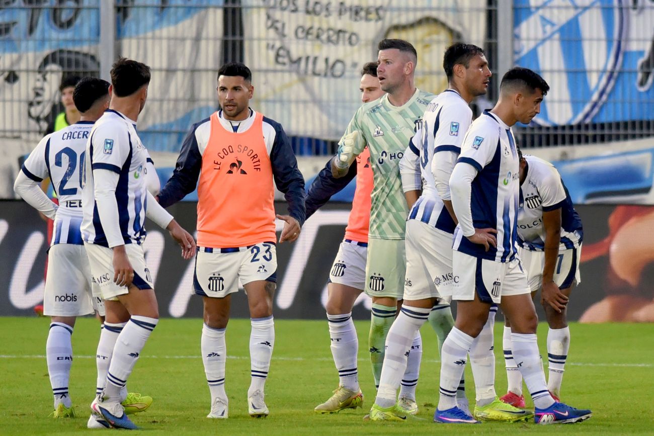 Talleres vs. Atlético Tucumán en Rosario, por Copa Argentina. Fassi habló ya con todos los jugadores del plantel.