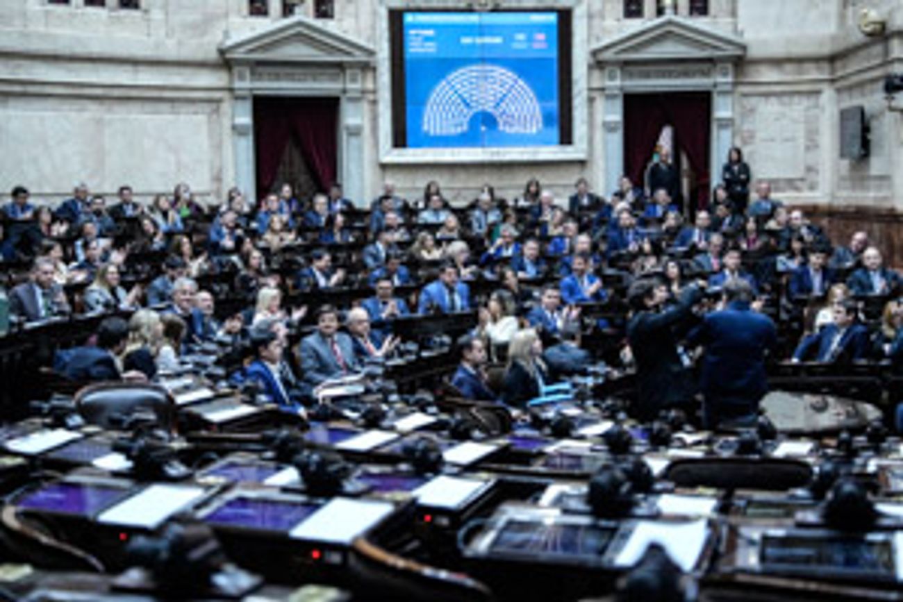 En sesión especial, Diputados debate el proyecto de derogación y modificación "Ley de Hojarasca", zonas frías y diversos tratados y convenios.
