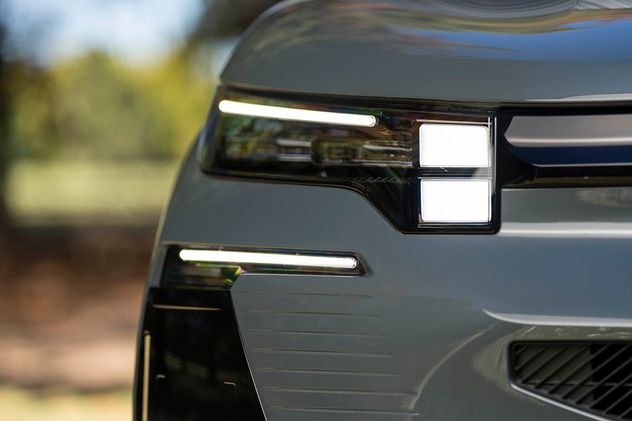 El frontal del nuevo Citroën tiene una configuración muy rupturista de sus luces led.