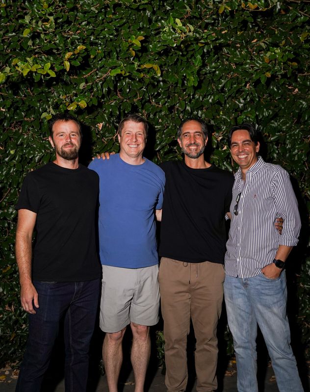 Management Team:- Guillermo Watson, Scott Love, Patricio Moreno y Juan David Escobar.