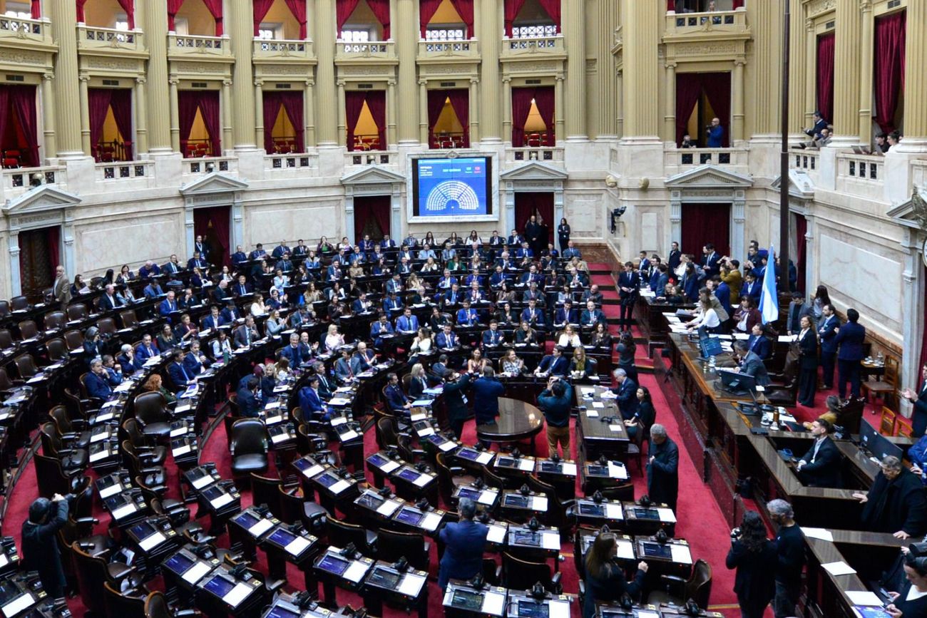 Sesión en la Cámara de Diputados por los cambios al régimen de descuento de gas en Zonas Frías 