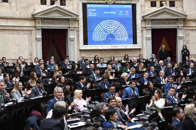Sesión en la Cámara de Diputados por los cambios al régimen de descuento de gas en Zonas Frías
