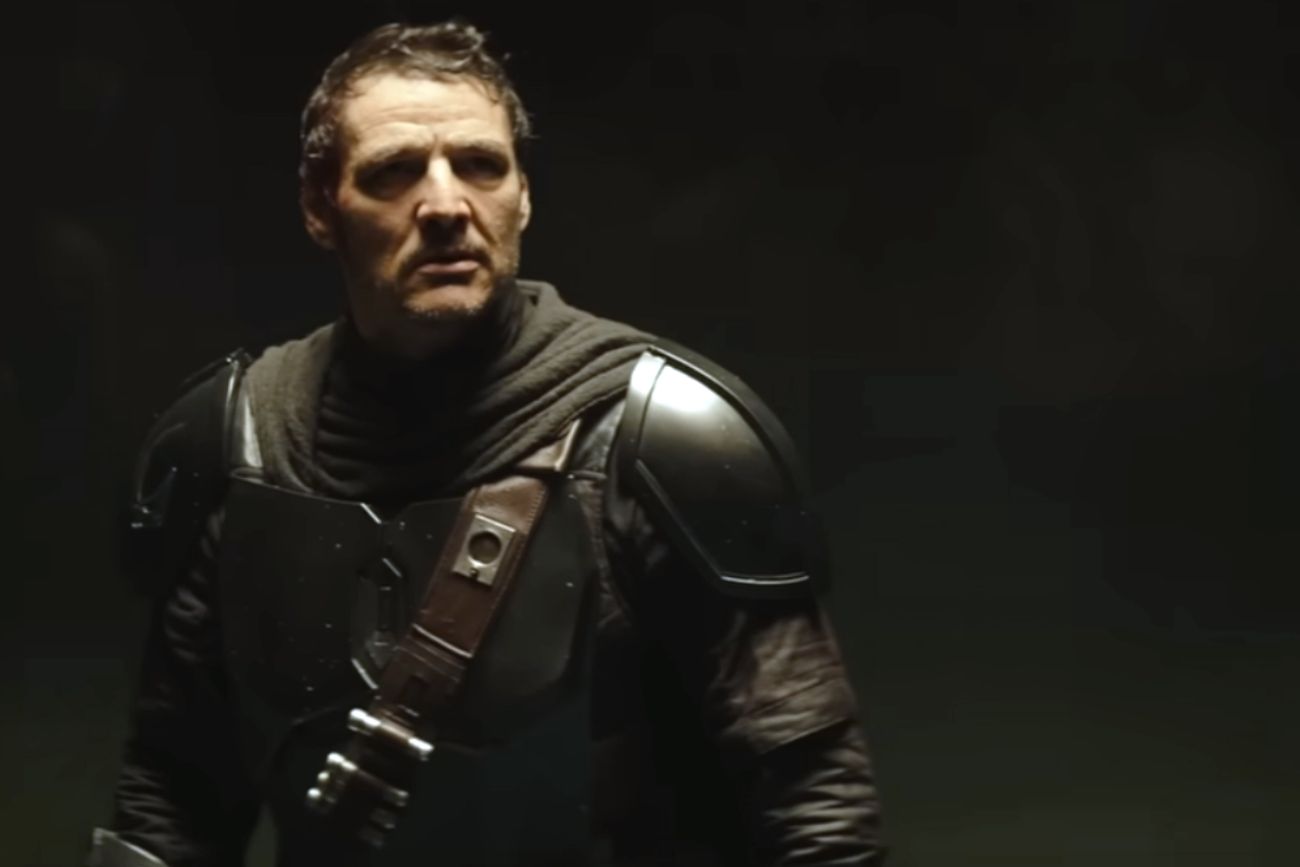 Pedro Pascal encarna a Din Djarin en el universo Star Wars. 