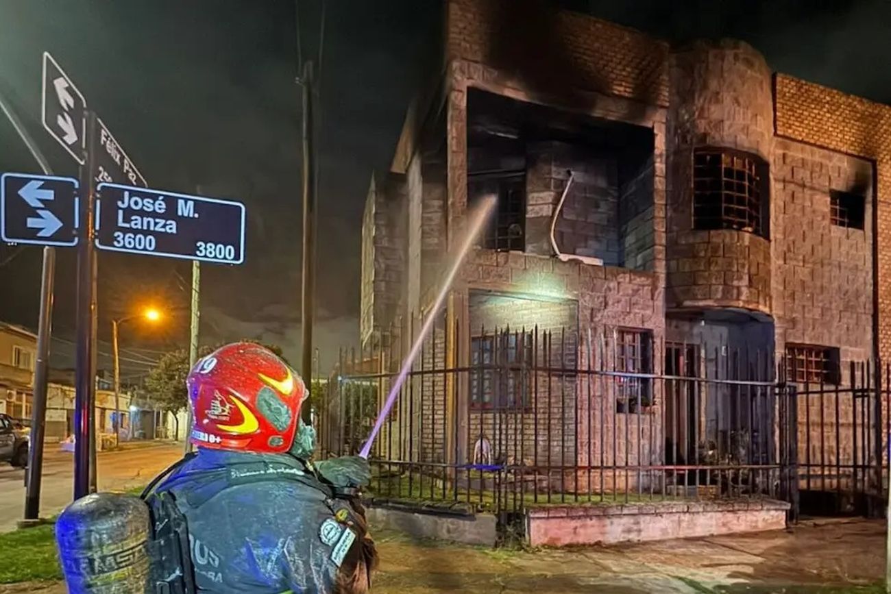 Robo e incendio en barrio San Salvador de Córdoba. 