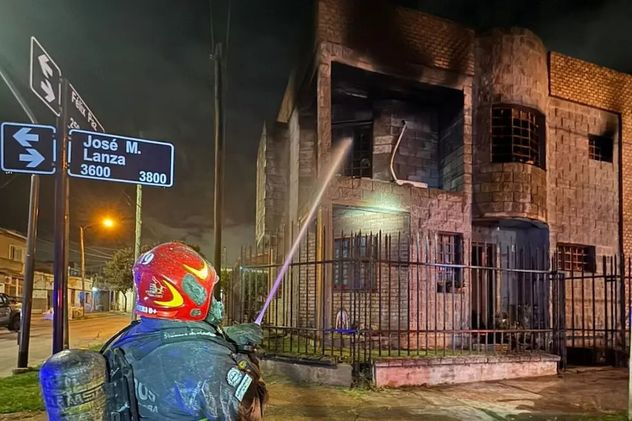 Robo e incendio en barrio San Salvador de Córdoba. 