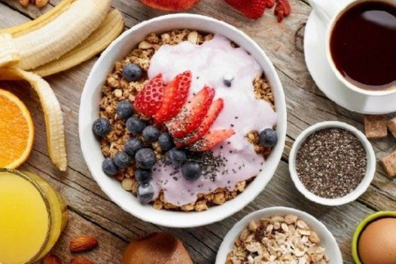 Qué desayunar para sentirse más liviano durante el invierno