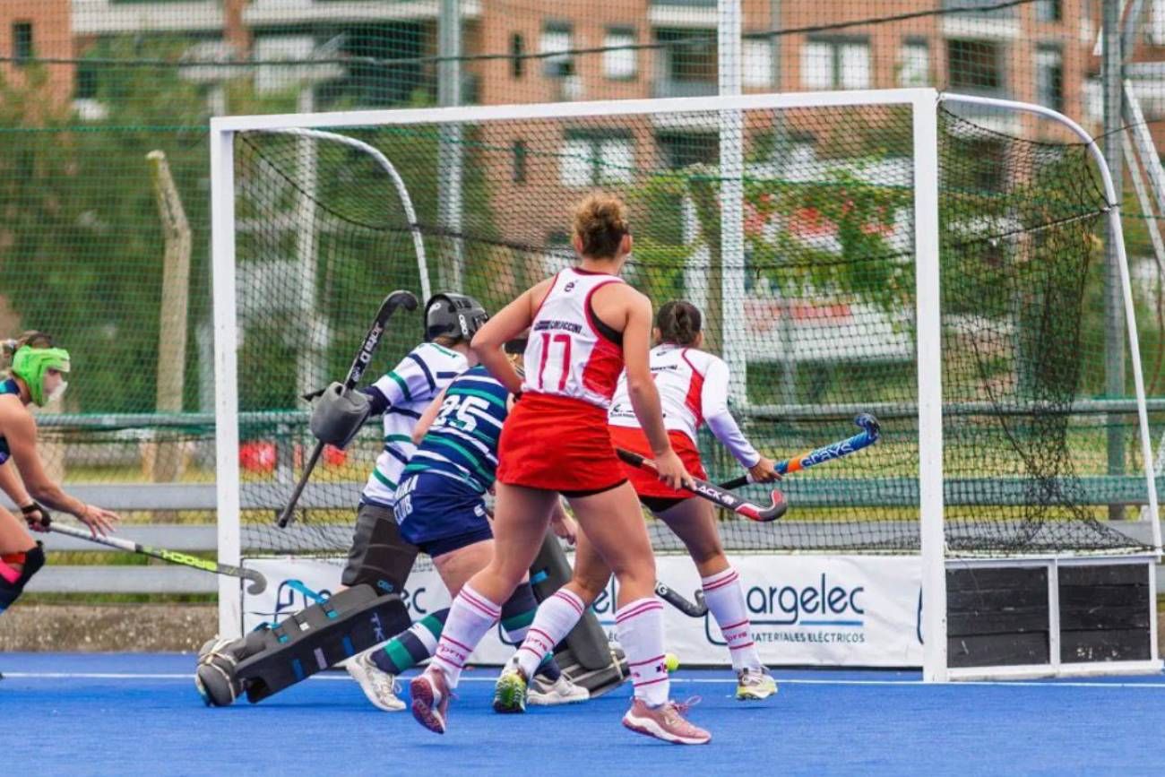Univeristario campeón de la Súper liga de Hockey.