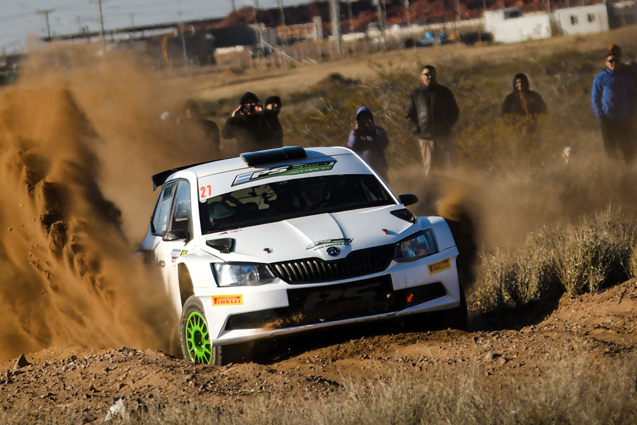 No pudo ser mejor el regreso de Alejandro Cancio al Rally Argentino en "su" carrera:el Rally del Petróleo y los Dinosaurios en Neuquén, donde dominó el el Shakedown inicial.