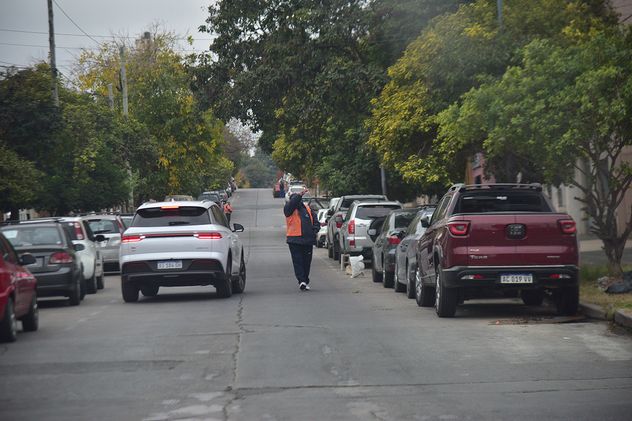 Naranjitas en los dias previos a que empiece a regir el nuevo sistema de estacionamiento
Foto: Pedro Castillo / La Voz 