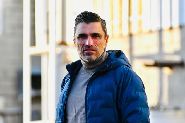 “La eliminación de retenciones es una medida positiva porque daría salud financiera y económica a los productores agropecuarios, que son mis clientes. Incluso aunque haga subir el precio del grano y con eso el de la comida animal, en términos generales sería una excelente medida”, analiza Córdoba. (Foto Tomy Fragueiro)