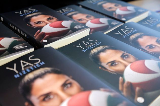 Presentación del libro "Yas", la biografía de Yamila "Yas" Nizetich, excapitana de Las Panteras, seleccionado argentino de vóley.  (La Voz)