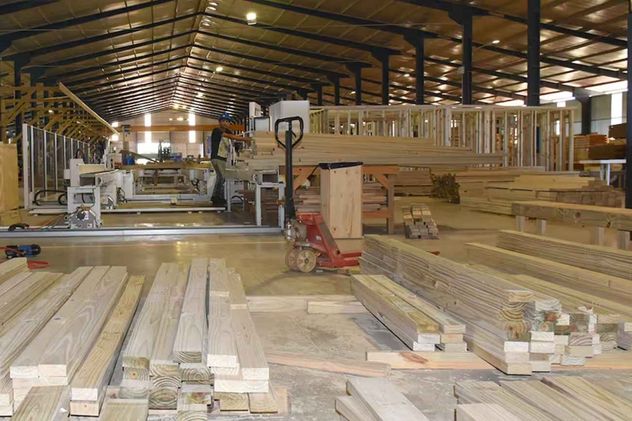 Tensión por el cierre de la empresa que proveía de pallets a toda la Argentina. 