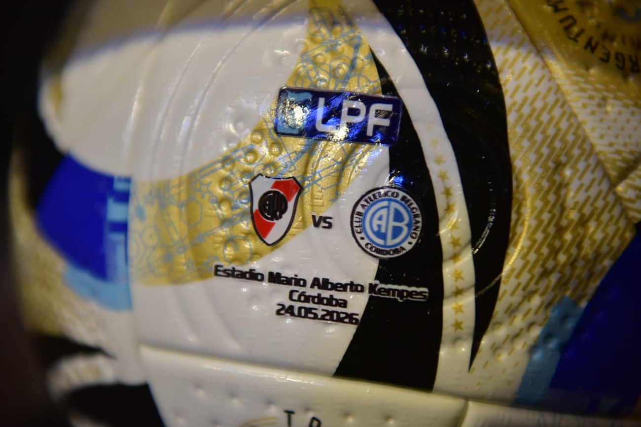 La pelota de la final Belgrano vs River