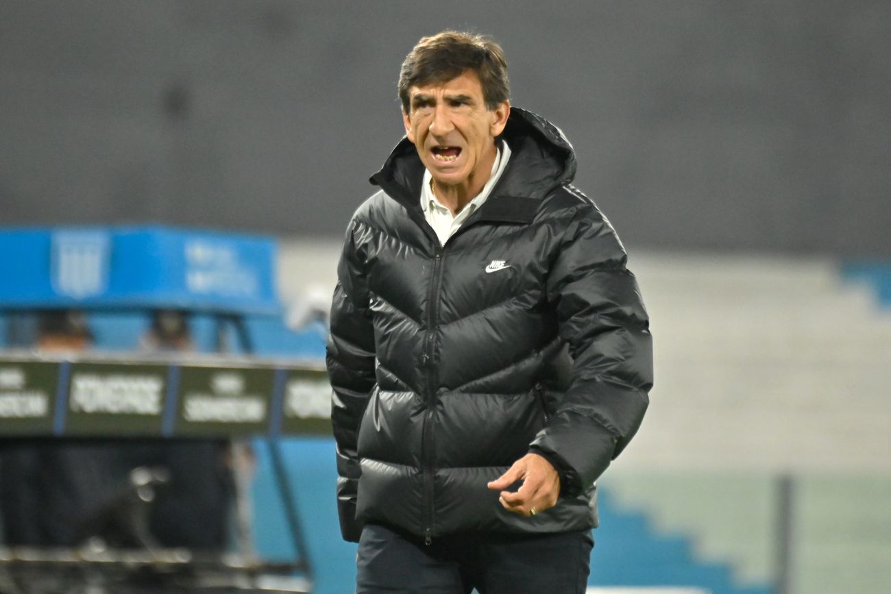 Gustavos Costas no sigue en Racing.