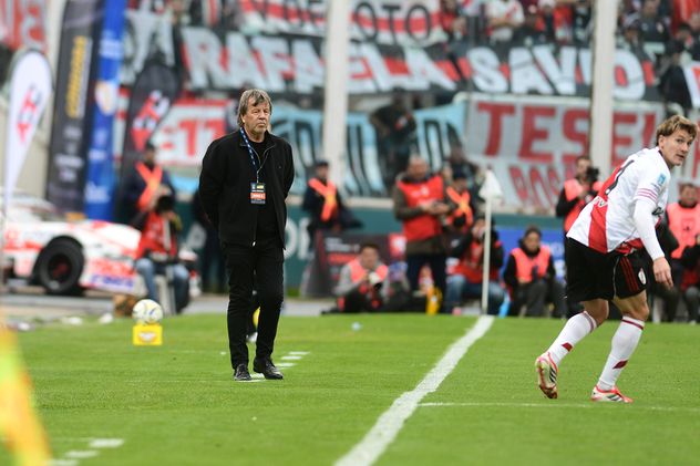 River pegó primero y le gana 1-0 a Belgrano la final del Apertura en el Kempes.
