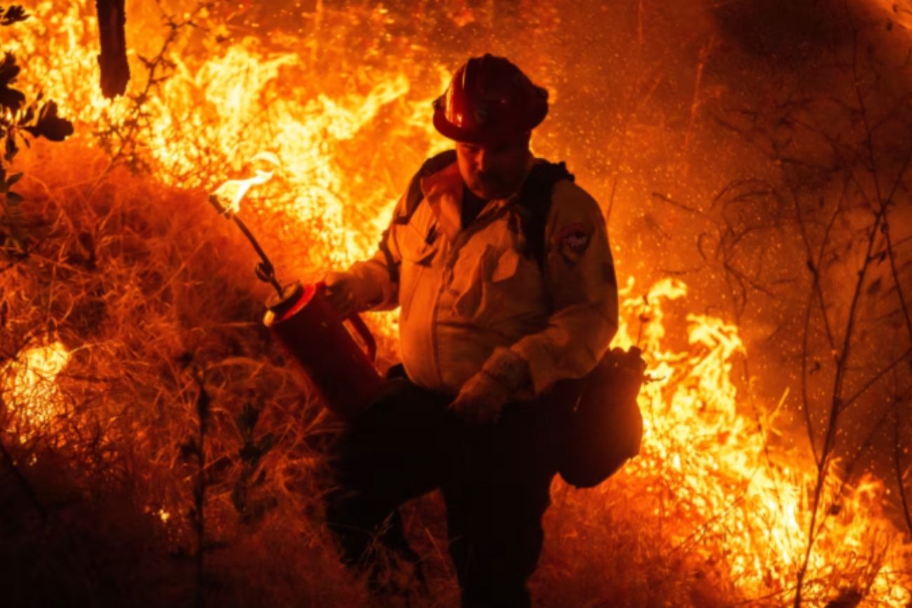 EE.UU.: la temporada de incendios forestales comienza con cifras históricas y amenaza con empeorar