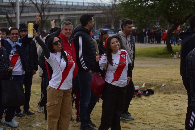 Hinchas de River en la final de la Liga Profesional de Fútbol.
