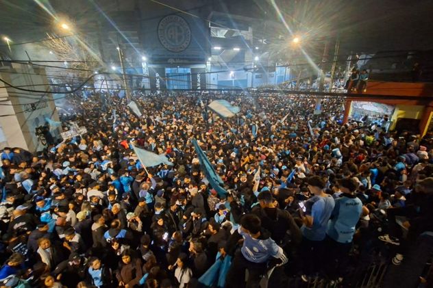 Festejos de Belgrano Campeón en Alberdi. 