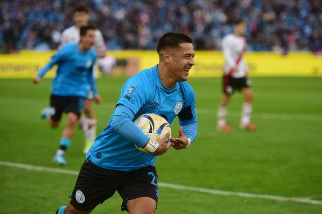 Belgrano se consagró campeón del Torneo Apertura al vencer a River en el Estadio Kempes. (Nicolás Bravo / La Voz)