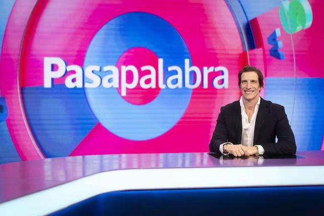 Iván de Pineda conduce la versión argentina de "Pasapalabra".