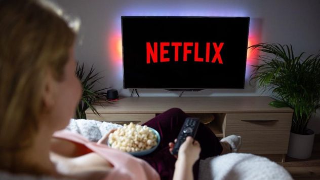 Netflix utiliza distintos datos de visualización para personalizar el catálogo que aparece en cada cuenta.