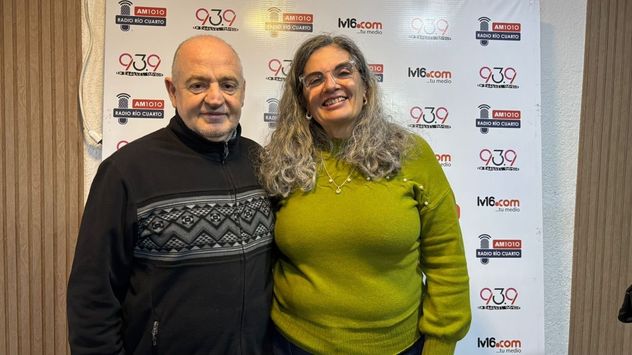 Emoción. Ariel y Raquel, vecinos de Las Higueras. Crecieron juntos a la par del pueblo. 
