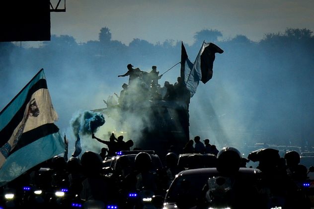 Caravana del Belgrano campeón por la Circunvalación de Córdoba.