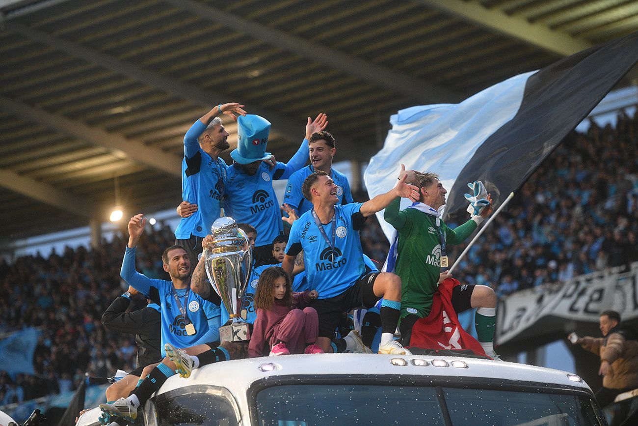 Belgrano Campeón de LPF 2026. Venció a River Plate 3 - 2 en el Estadio Kempes.
Foto: Pedro Castillo / La Voz