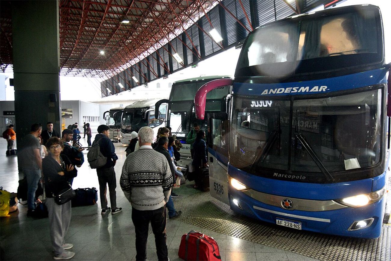 Terminal de Ómnibus de Córdoba. Transporte de larga distancia.